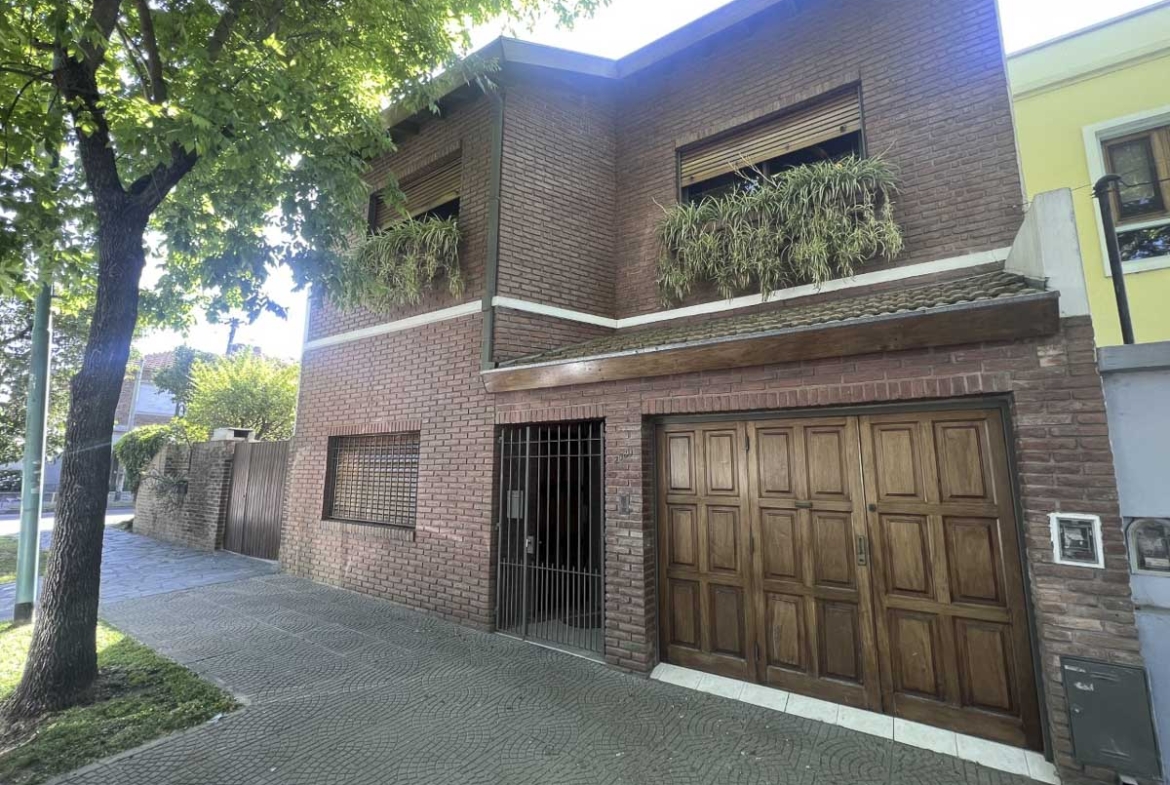 Casa en Esmeralda 2883, Florida