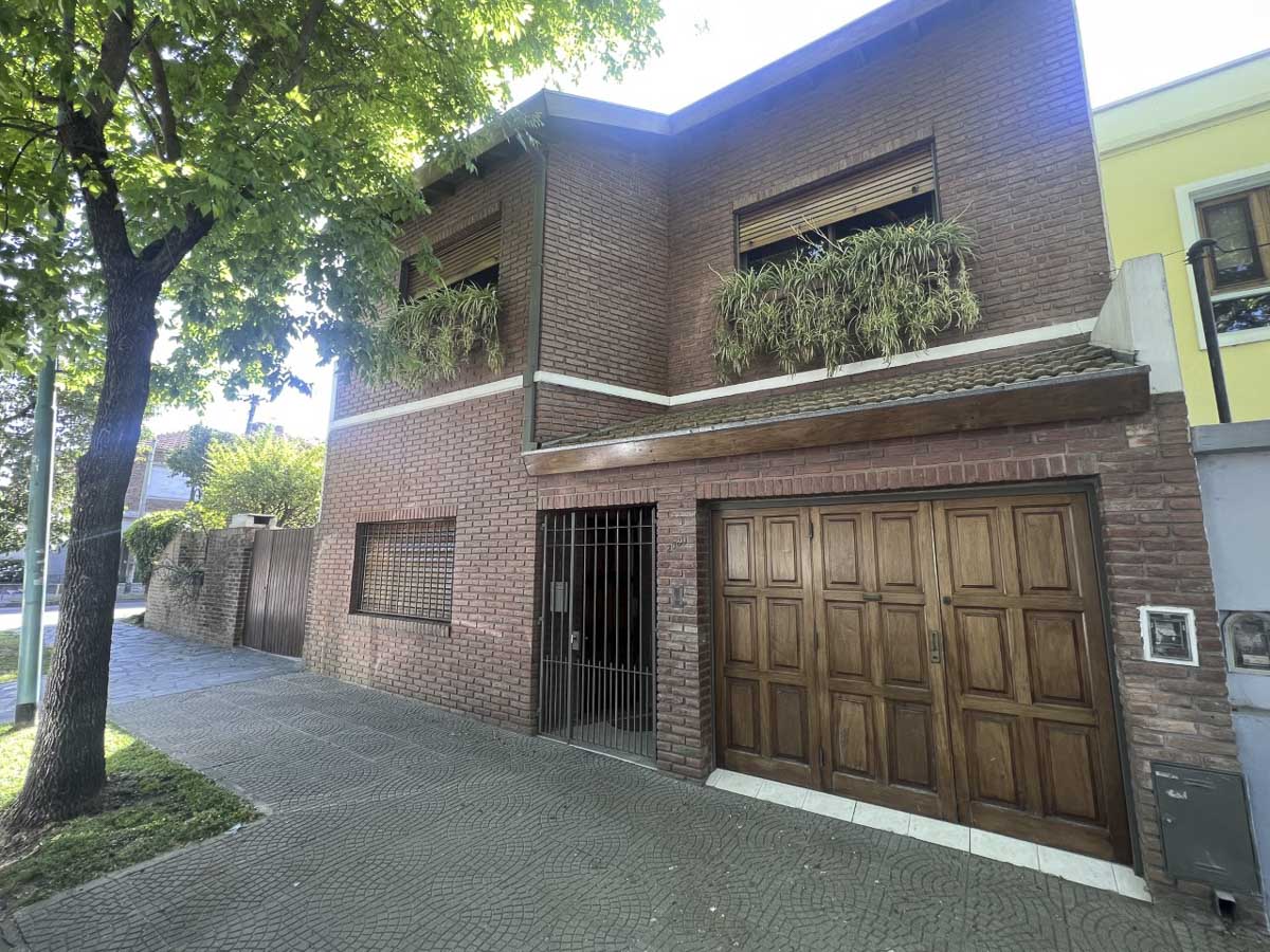 Casa en Esmeralda 2883, Florida