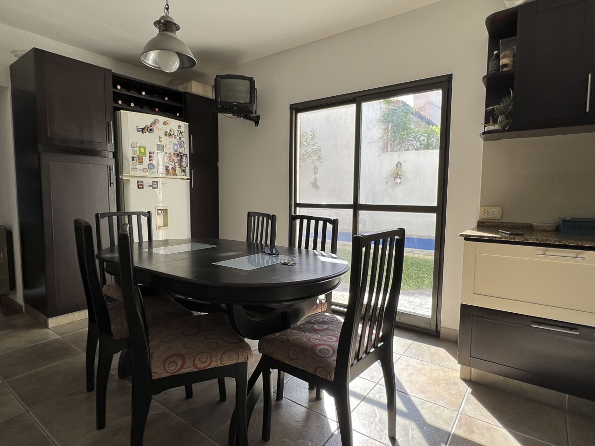 Casa en Esmeralda 2883, Florida